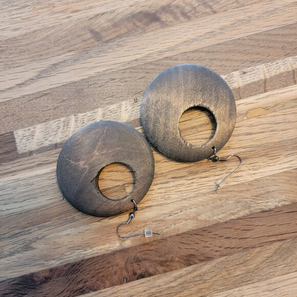 2" Floral Wooden Disk Earrings w Antiqued Bronze French Hook - Picture 8 of 8